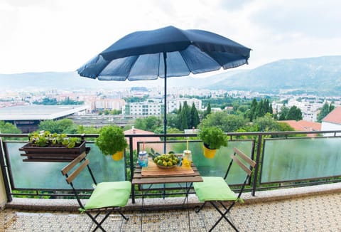 Day, Balcony/Terrace, City view, Garden view, Mountain view, Street view
