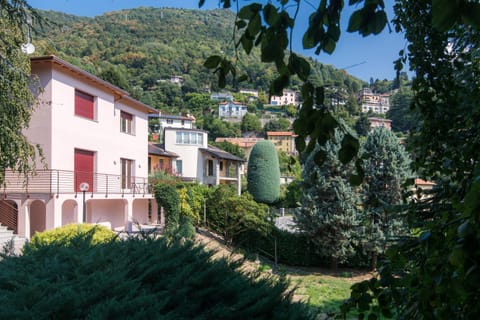 Property building, Neighbourhood, Garden