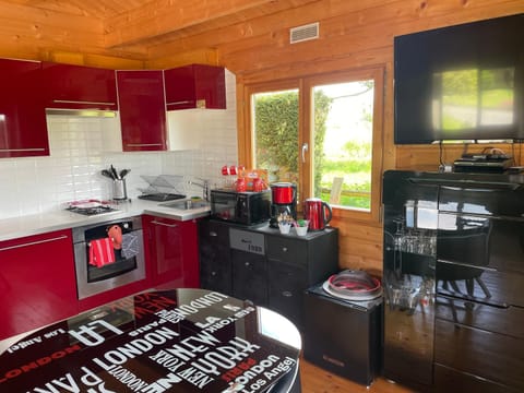 The Cabin with heated outdoor pool Cabin in Brittany