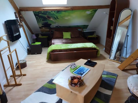 Photo of the whole room