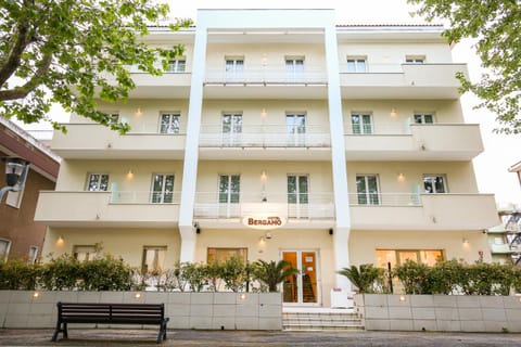 Facade/entrance, Property logo or sign, Balcony/Terrace, Sunset