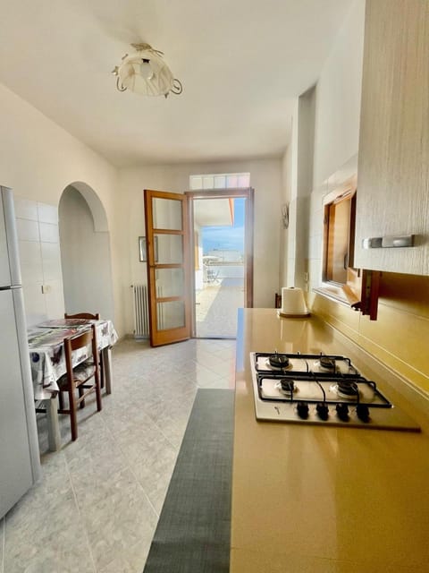 Kitchen or kitchenette, kitchen