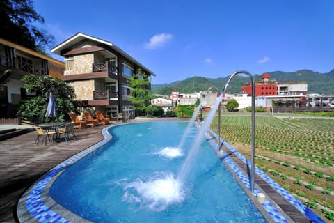 Property building, Spa and wellness centre/facilities, Swimming pool