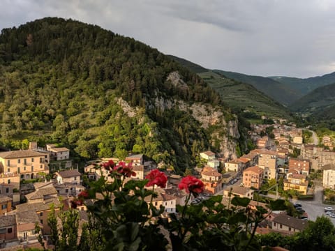 City view, Mountain view