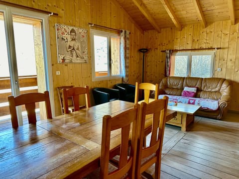 CHARLOTTE Appartement T3 Mezzanine Apartment in Les Allues