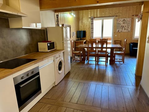 CHARLOTTE Appartement T3 Mezzanine Apartment in Les Allues