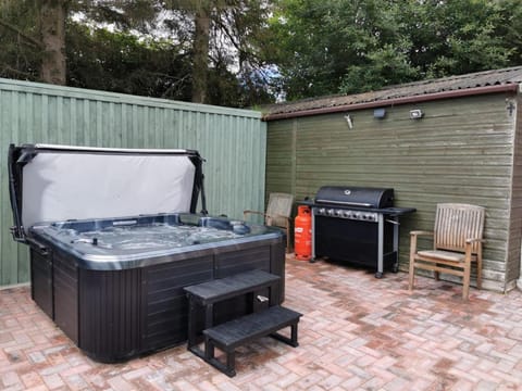 BBQ facilities, Hot Tub
