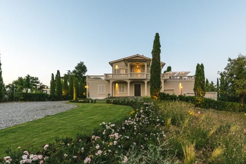 Property building, Garden