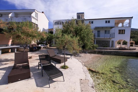 Property building, Facade/entrance, BBQ facilities, Garden, View (from property/room), Balcony/Terrace, Spa and wellness centre/facilities, Other, Decorative detail, Sea view