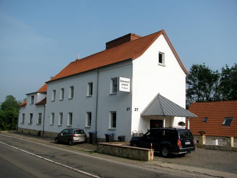 Property building, Street view, Location, Parking