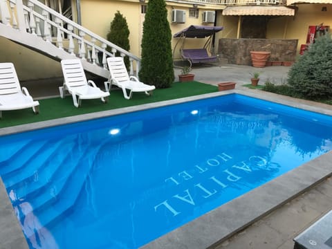 Swimming pool