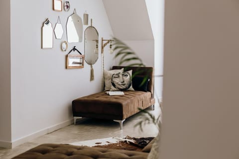 Living room, Decorative detail