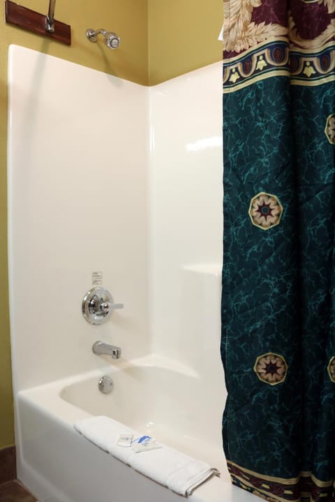 Hometown Inn & Suites Hotel in Indiana