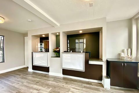 Lobby or reception, On site