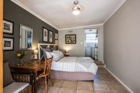 Greenlawns B&B Bed and Breakfast in Cape Town