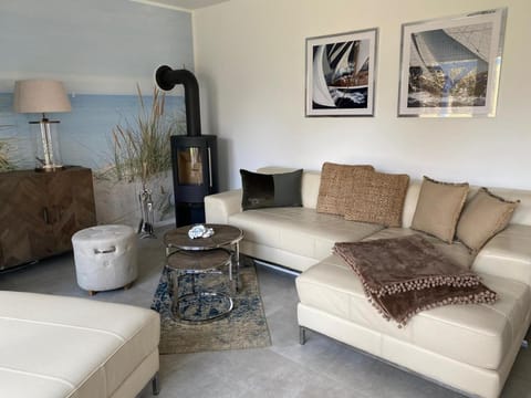 Villa Gudrun, luxury Beach House House in Zingst