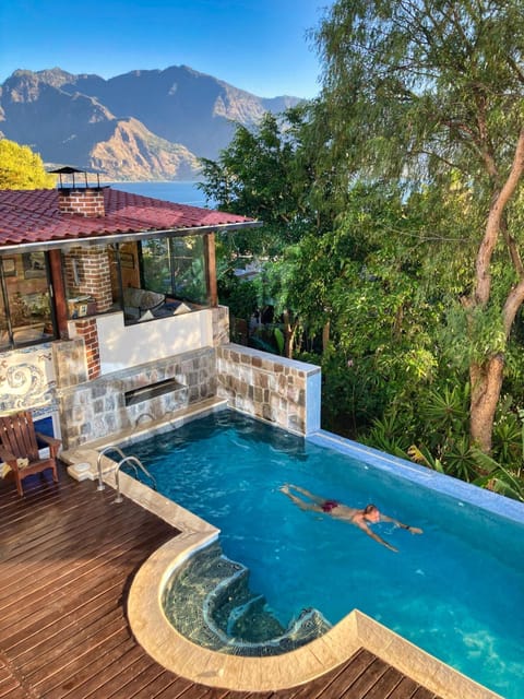 View (from property/room), Mountain view, Pool view, Swimming pool
