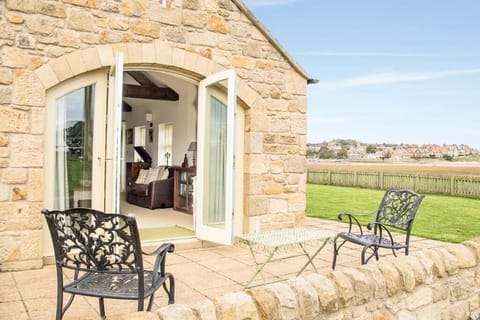 Natural landscape, BBQ facilities, Garden, Balcony/Terrace, Beach, Beach, On site, Garden view, River view