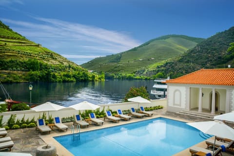 Natural landscape, Mountain view, River view, Swimming pool, sunbed