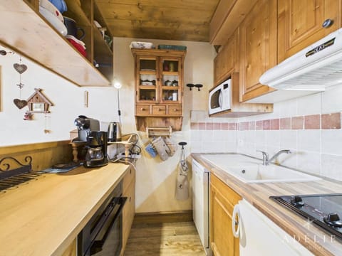 Charmant 3P Centre Station avec Parking et TV - FR-1-398-559 Apartment in Montvalezan