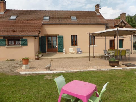 Gîte les petits loups House in Centre-Val de Loire