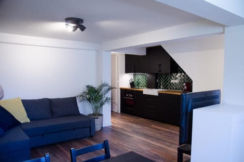 Kitchen or kitchenette, Living room, Seating area