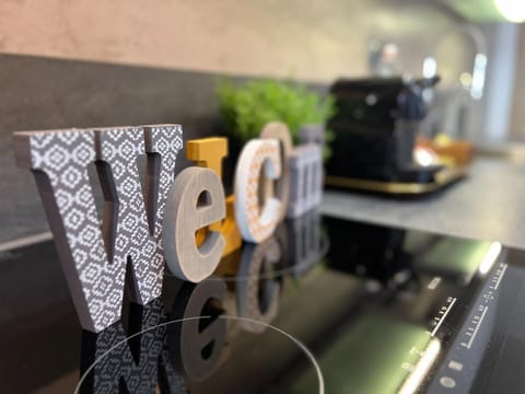 Coffee/tea facilities, Decorative detail