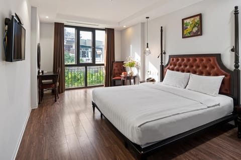 Communal lounge/ TV room, Bed, TV and multimedia, Photo of the whole room, Evening entertainment, Bedroom