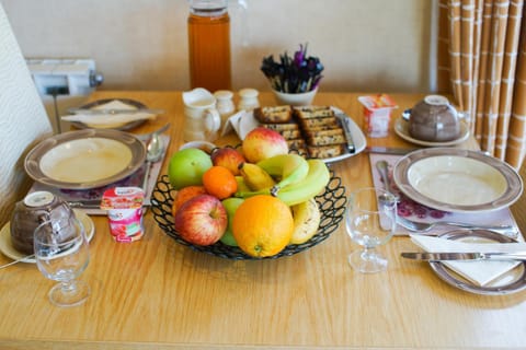 Food close-up, Dining area, Continental breakfast