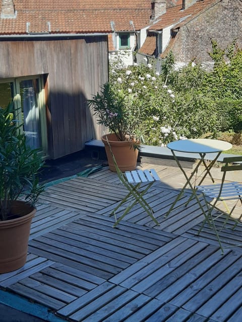 Patio, Restaurant/places to eat