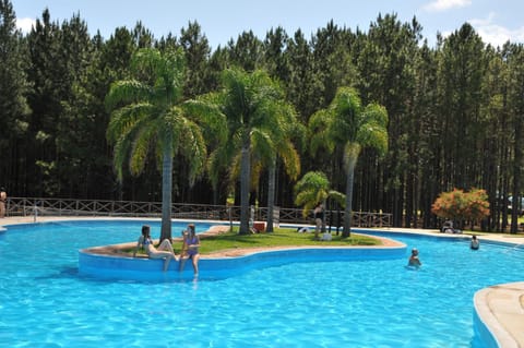 Day, Swimming pool