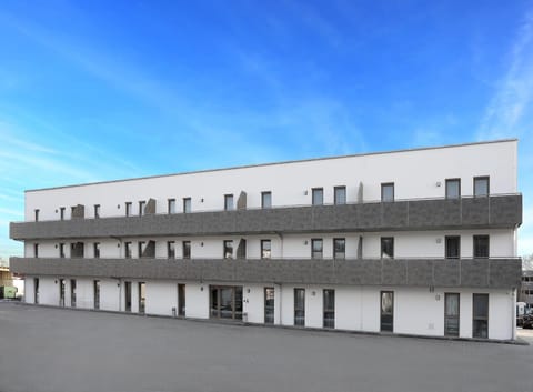 Property building, Facade/entrance
