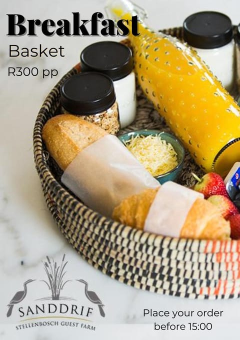 Sanddrif Stellenbosch Guest Farm Bed and Breakfast in Stellenbosch