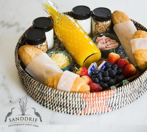 Sanddrif Stellenbosch Guest Farm Bed and Breakfast in Stellenbosch