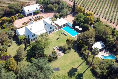 Property building, Bird's eye view, Swimming pool