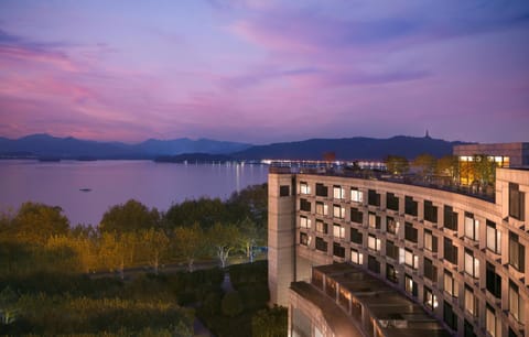 Property building, Natural landscape