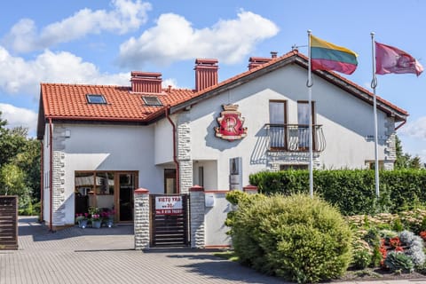 Property building, Facade/entrance, Property logo or sign