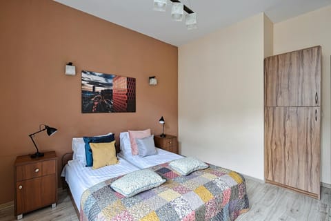 Bed, Photo of the whole room, Bedroom, wardrobe