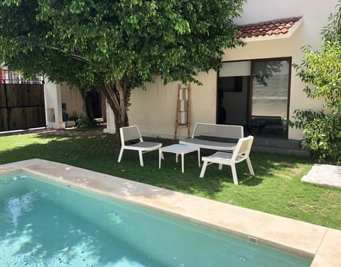 Other, Decorative detail, Pool view