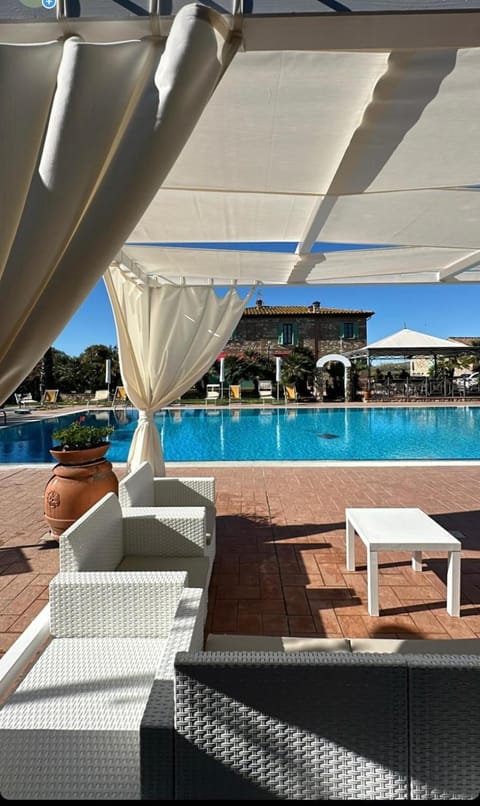 Solarium, Swimming pool, hair dresser