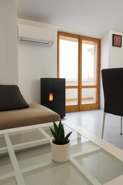 Attico con sauna e piscina a Porto Azzurro Apartment in Porto Azzurro