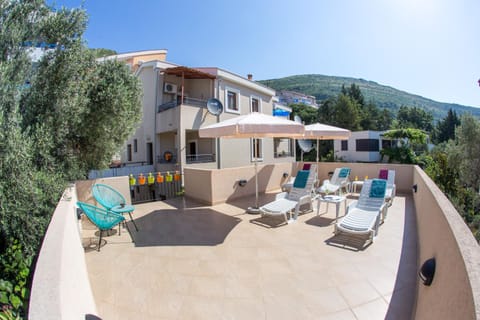 Day, Summer, BBQ facilities, View (from property/room), Balcony/Terrace, Other, Decorative detail, City view, Garden view, Sea view, Street view