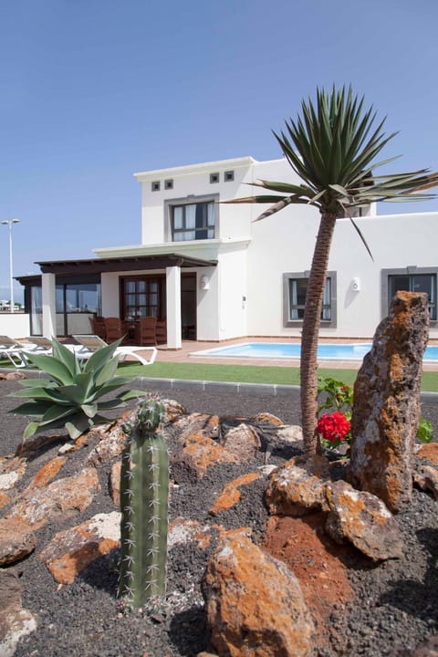Off site, Day, Summer, BBQ facilities, Garden, Balcony/Terrace, Area and facilities, Swimming pool