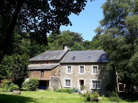 Le vieux moulin Bed and Breakfast in Brittany
