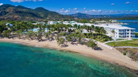 Property building, Day, Natural landscape, Bird's eye view, Beach, Sea view, Swimming pool