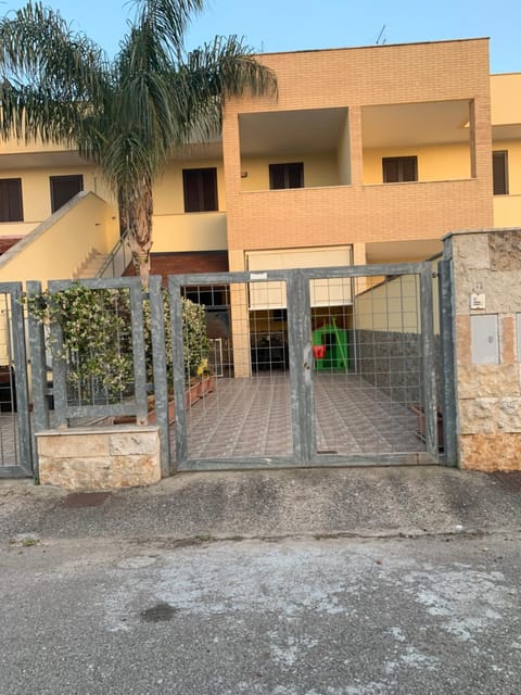 Facade/entrance, Summer