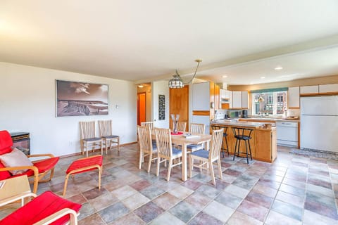 Surf Watch House House in Copalis Beach