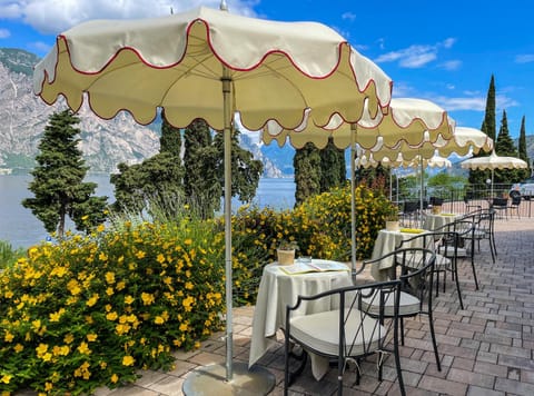 Balcony/Terrace, Lake view
