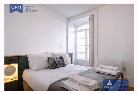 Balcony/Terrace, Bedroom, Street view