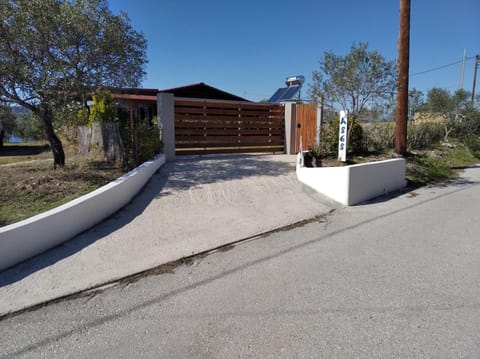 Property building, Day